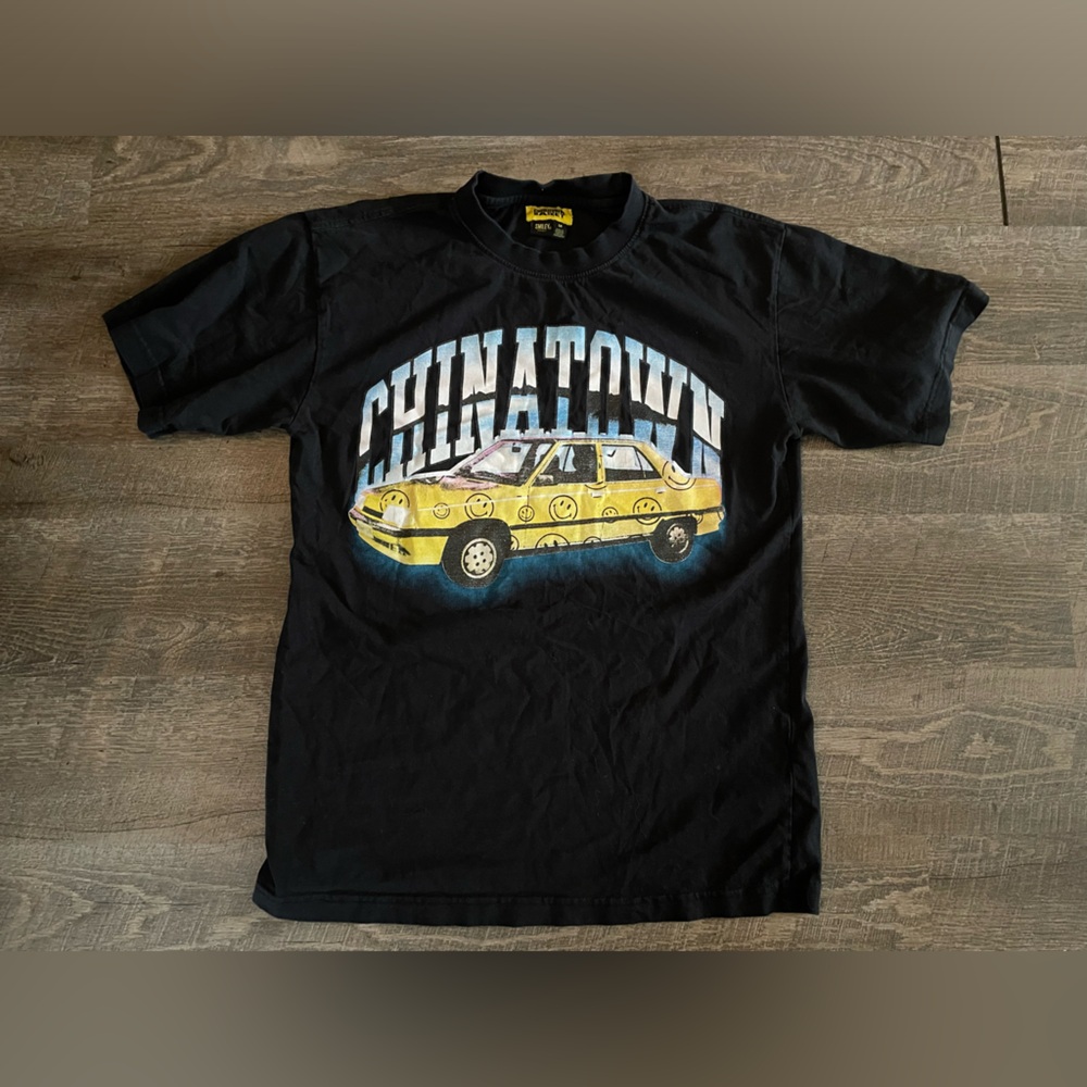 Men’s Vintage Chinatown Market T-Shirt ( Medium)